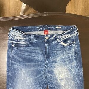 Arizona Jean Company Women’s Distressed Blue Jegging Jeans